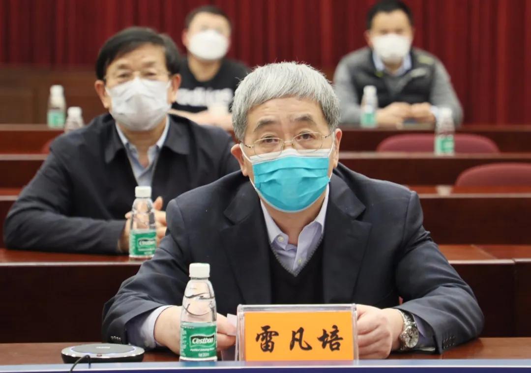 雷凡培檢查指導(dǎo)防疫醫(yī)療物資生產(chǎn)關(guān)鍵設(shè)備研制生產(chǎn)緊急攻關(guān)專(zhuān)項(xiàng)任務(wù)推進(jìn)情況