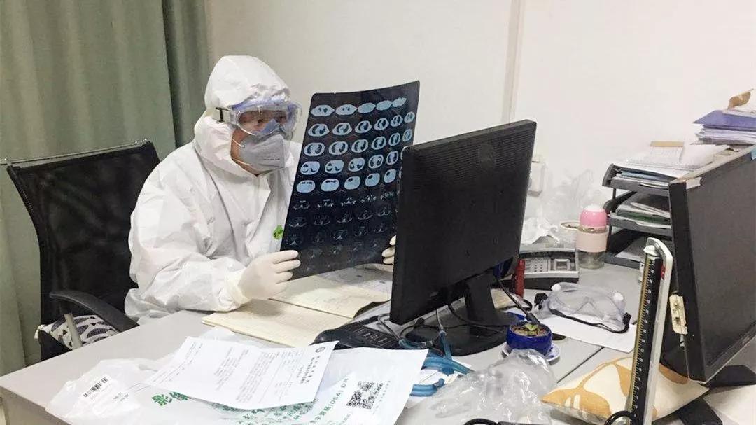 七一二所門診部負責人、后勤服務中心副主任李浩